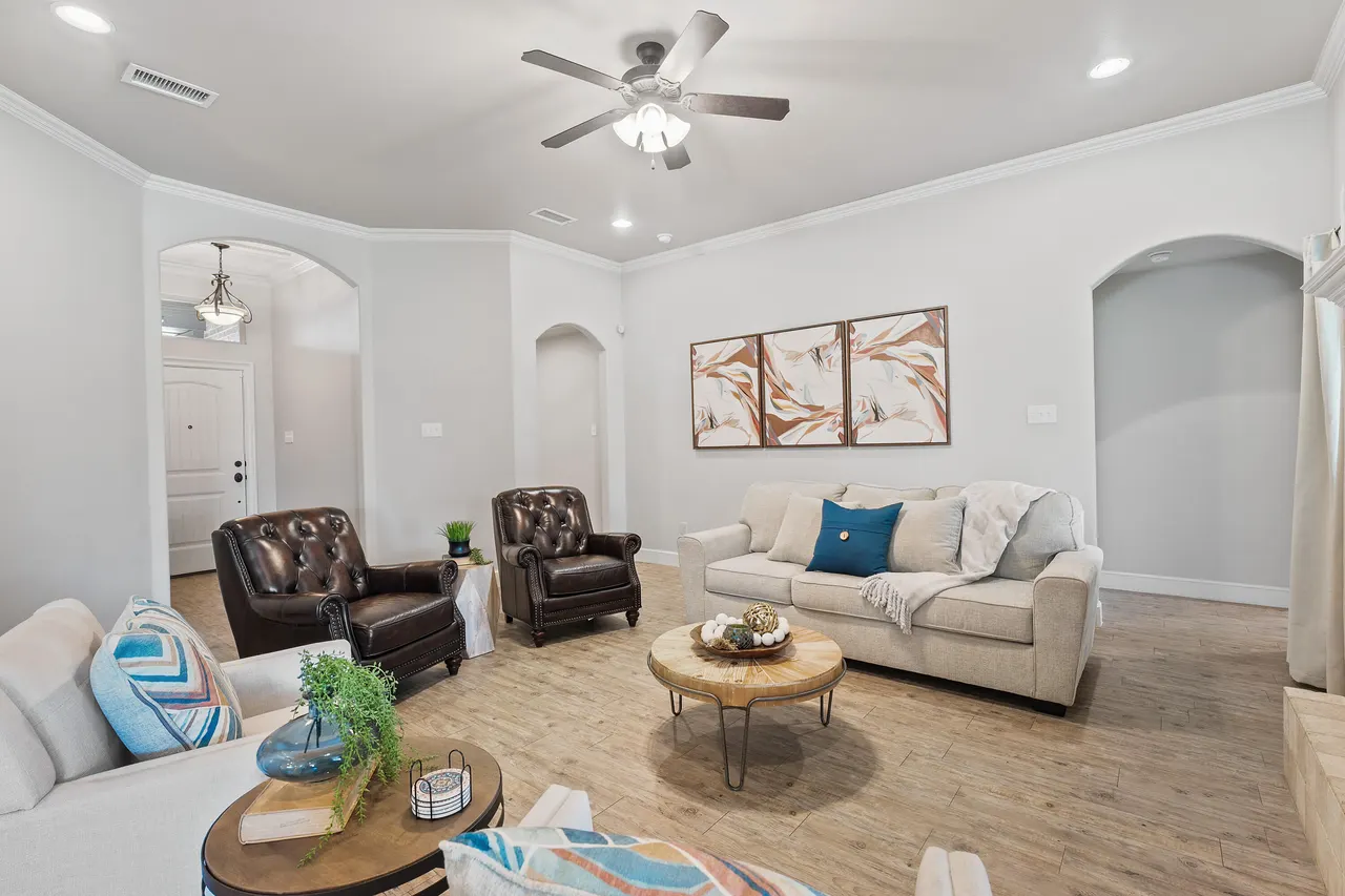 Photo 8 — 1127 17th Street, Shallowater, TX 79363