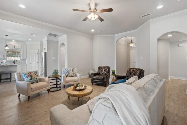 Photo 7 — 1127 17th Street, Shallowater, TX 79363