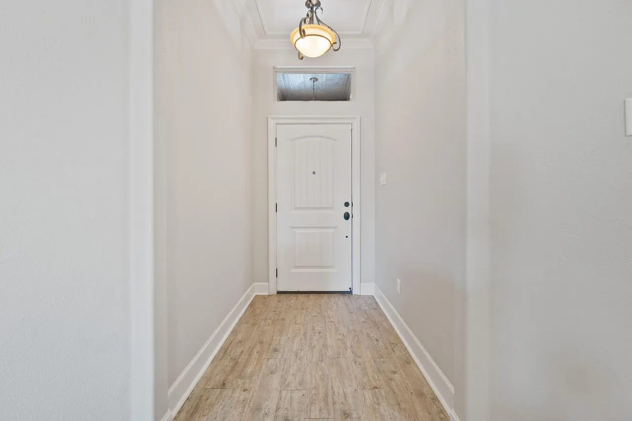 Photo 4 — 1127 17th Street, Shallowater, TX 79363
