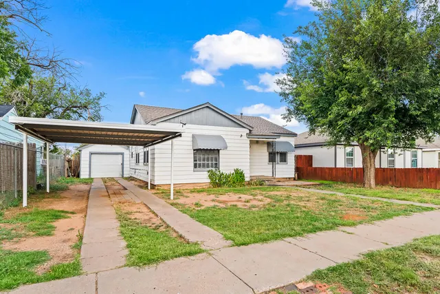 Photo 2 — 111 Avenue U, Lubbock, TX 79415