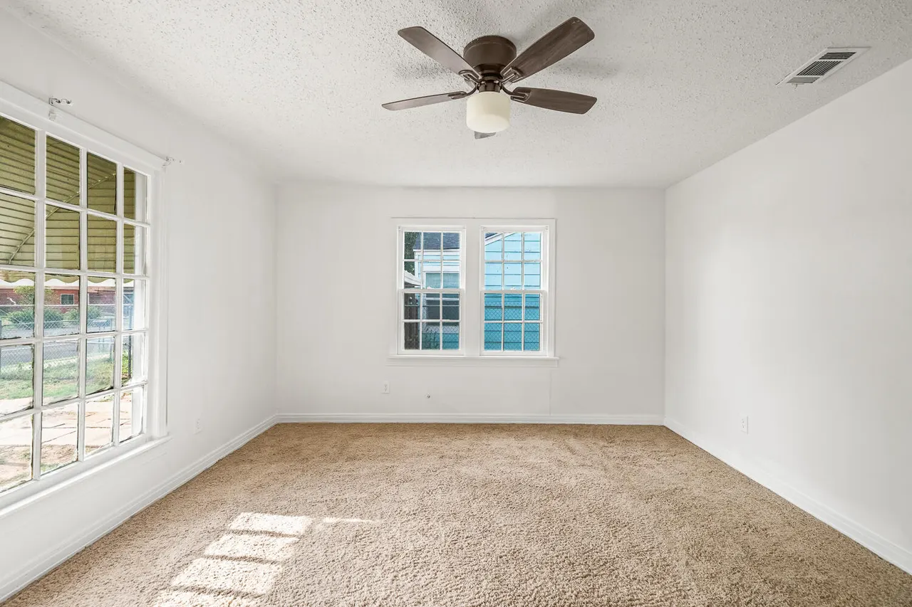 Photo 12 — 111 Avenue U, Lubbock, TX 79415