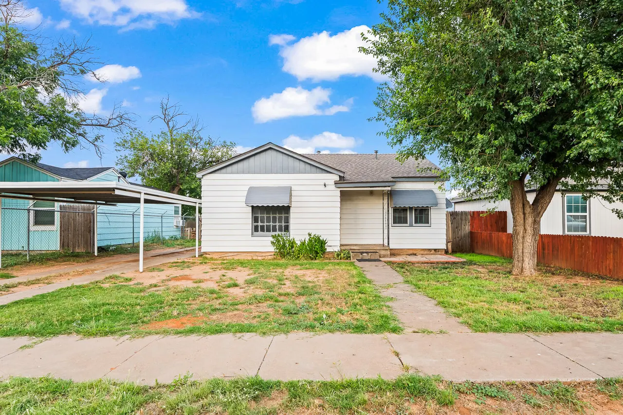 Front exterior — 111 Avenue U, Lubbock, TX 79415