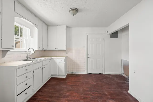 Photo 5 — 111 Avenue U, Lubbock, TX 79415