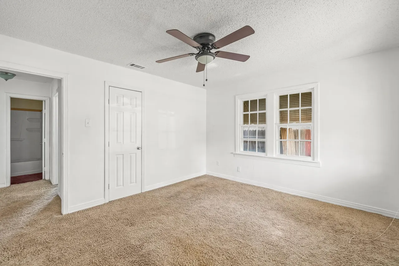 Photo 9 — 111 Avenue U, Lubbock, TX 79415