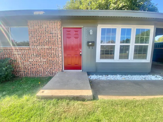 Photo 3 — 2701 64th Street, Lubbock, TX 79413
