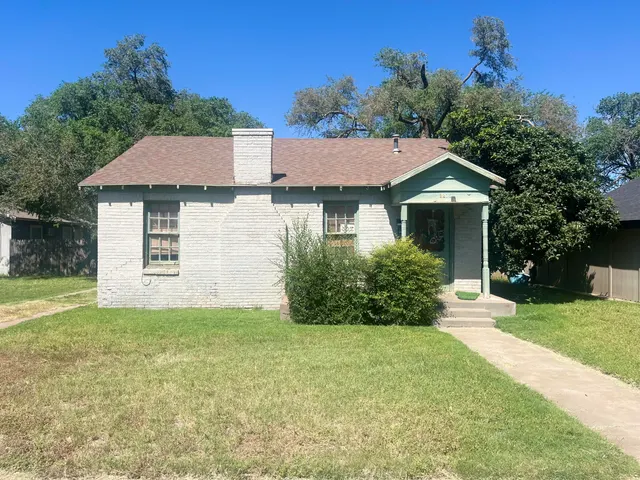 Front exterior — 2206 26th Street, Lubbock, TX 79411