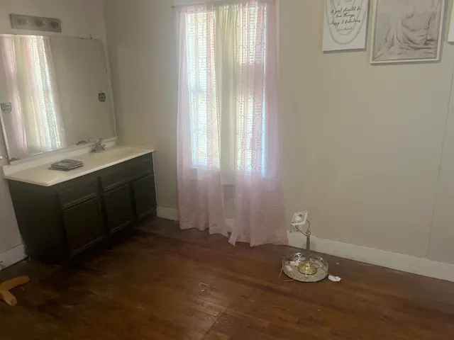 Photo 8 — 2206 26th Street, Lubbock, TX 79411