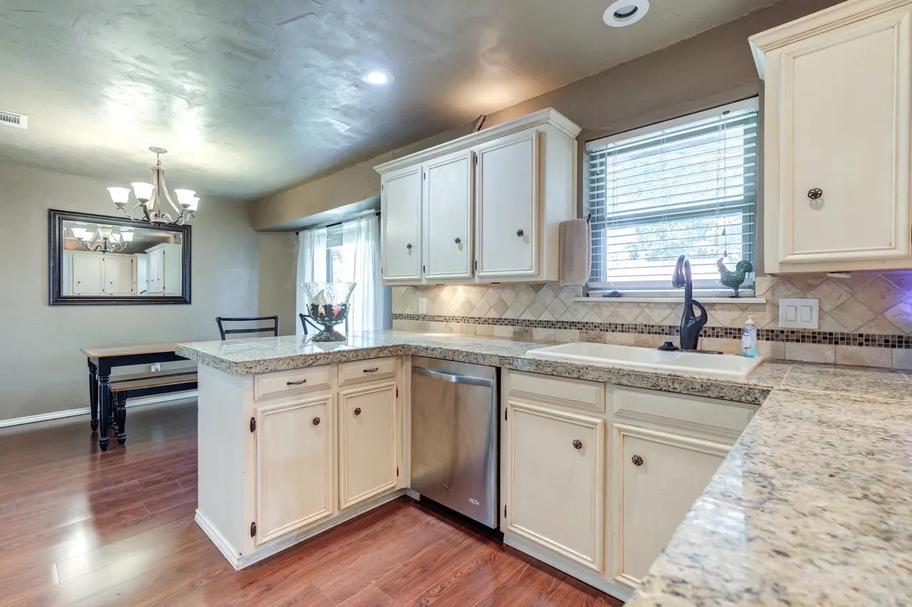 Photo 10 — 5412 43rd Street, Lubbock, TX 79414