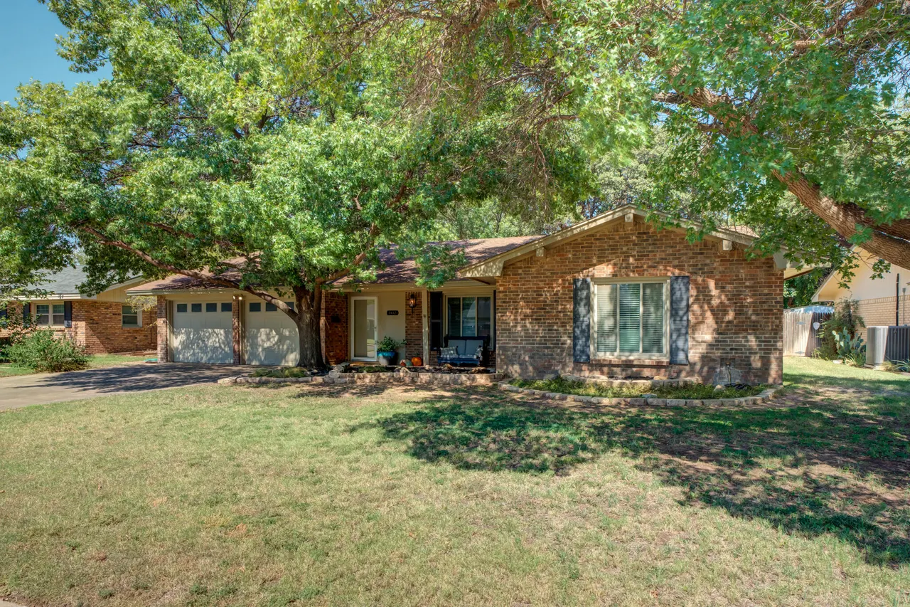 Photo 2 — 5412 43rd Street, Lubbock, TX 79414