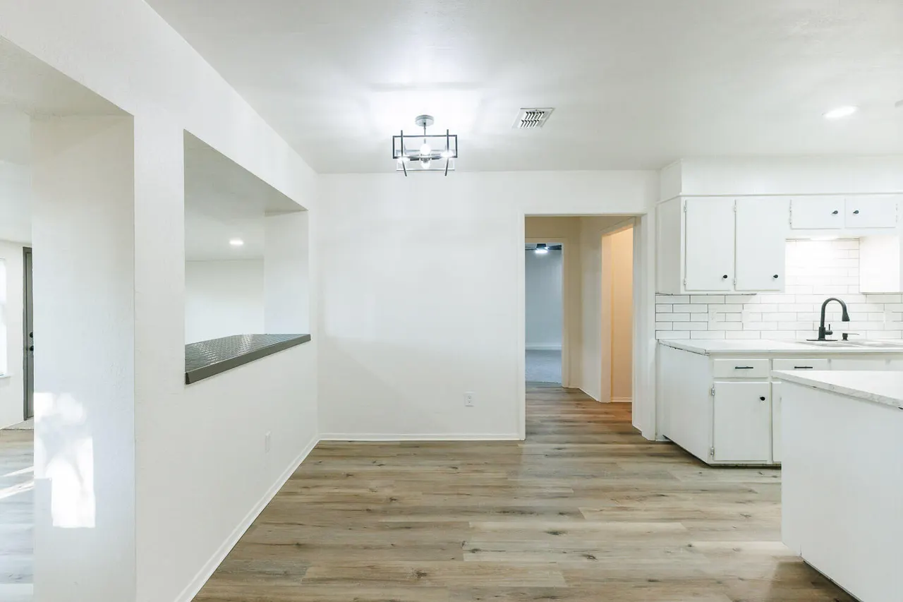 Photo 12 — 1209 49th Street, Lubbock, TX 79412