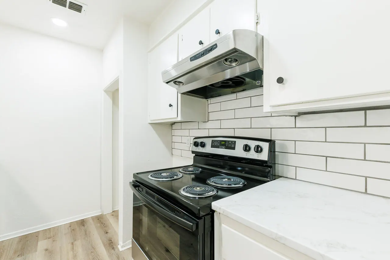 Photo 17 — 1209 49th Street, Lubbock, TX 79412