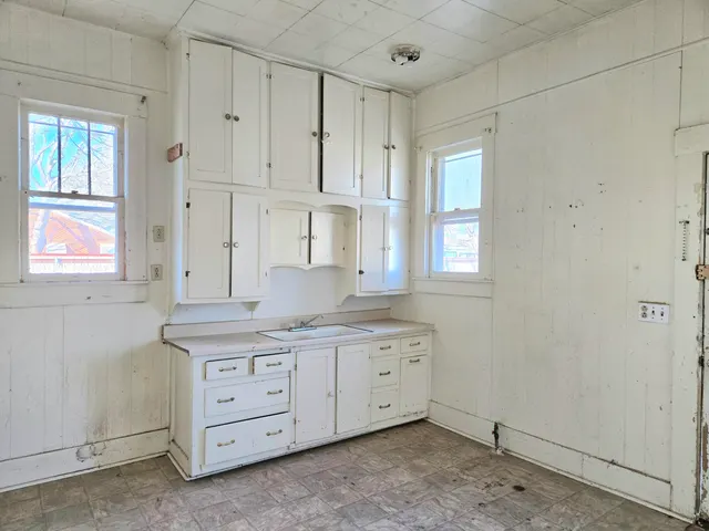 Photo 4 — 122 NW 3rd Street, Tulia, TX 79088