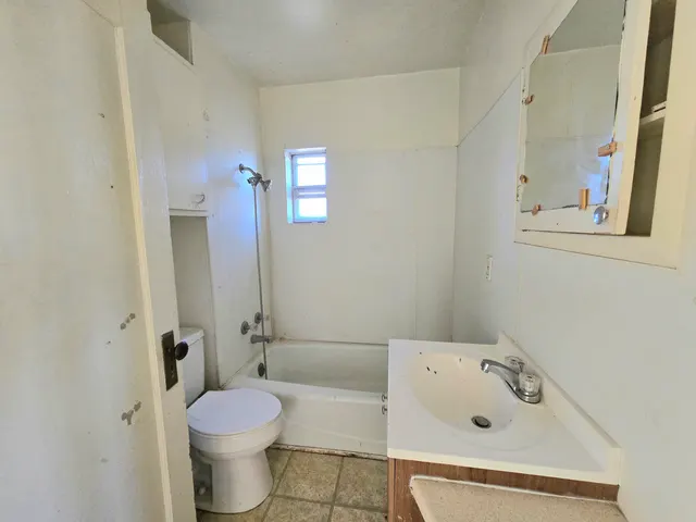 Photo 5 — 122 NW 3rd Street, Tulia, TX 79088