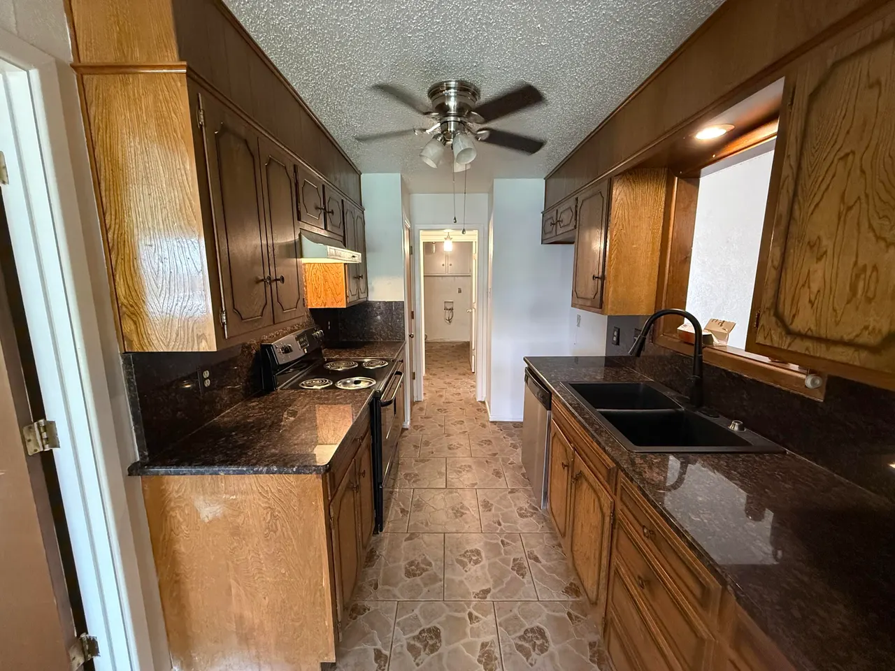 Photo 9 — 1201 S Pecos Drive, Brownfield, TX 79316