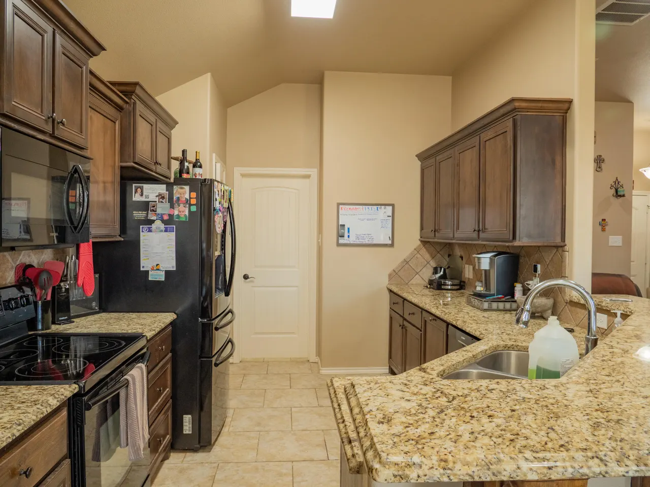 Photo 5 — 910 12th Street, Wolfforth, TX 79382