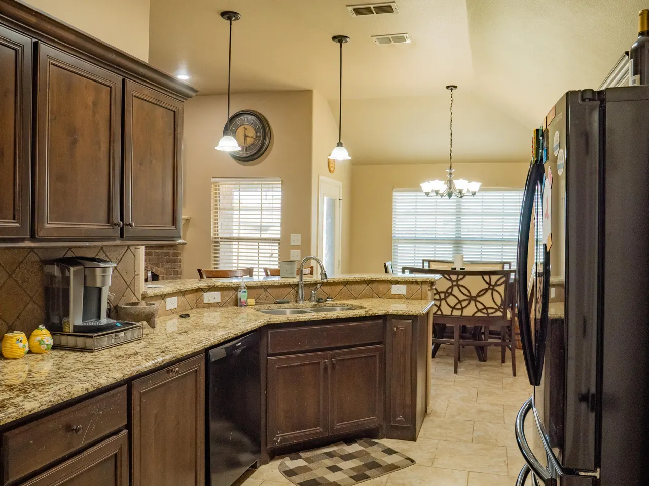 Photo 8 — 910 12th Street, Wolfforth, TX 79382