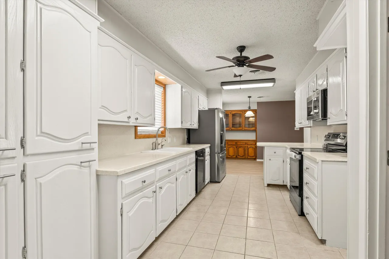 Photo 11 — 2001 Tech Drive, Levelland, TX 79336