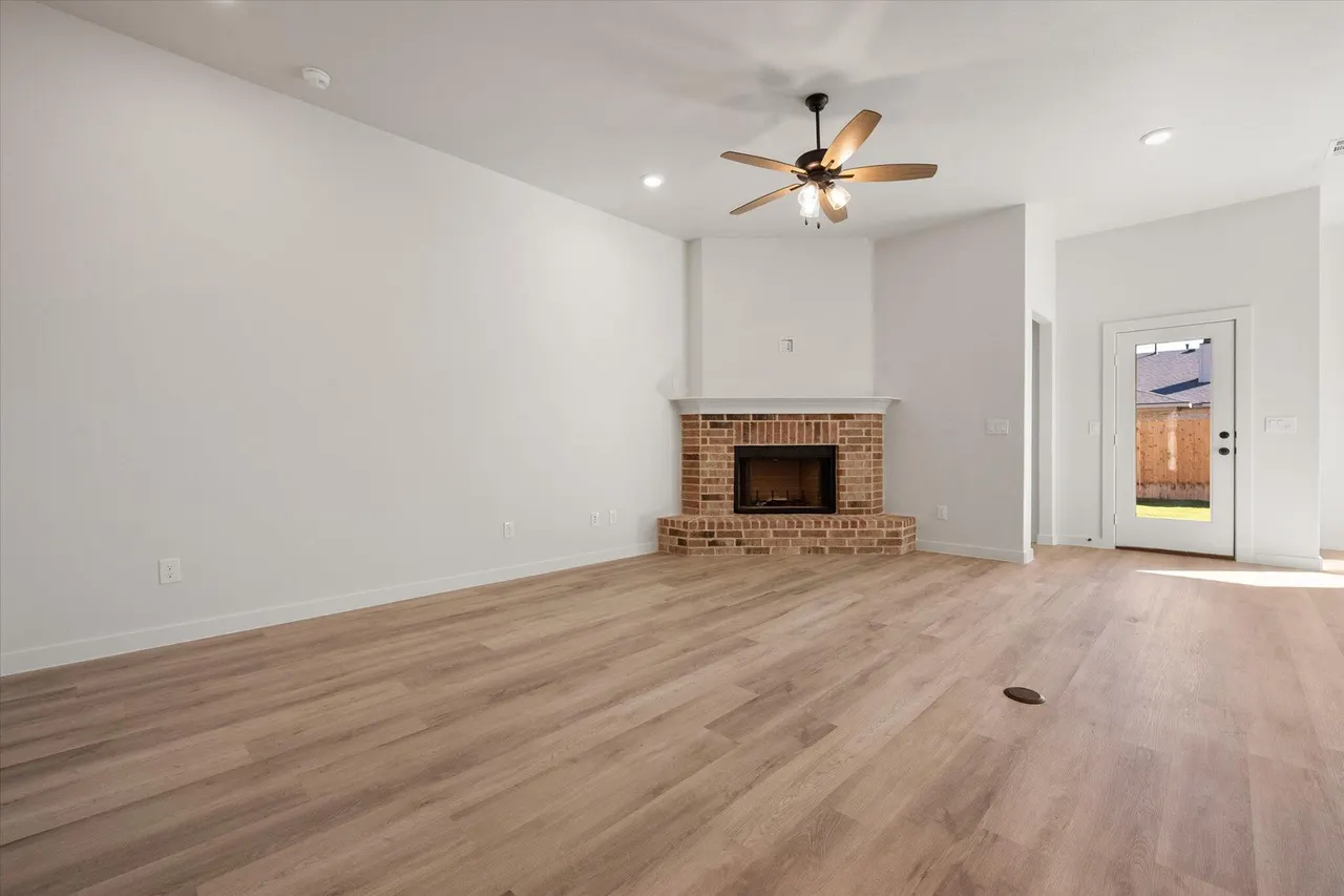 Photo 4 — 7003 16th Street, Lubbock, TX 79416