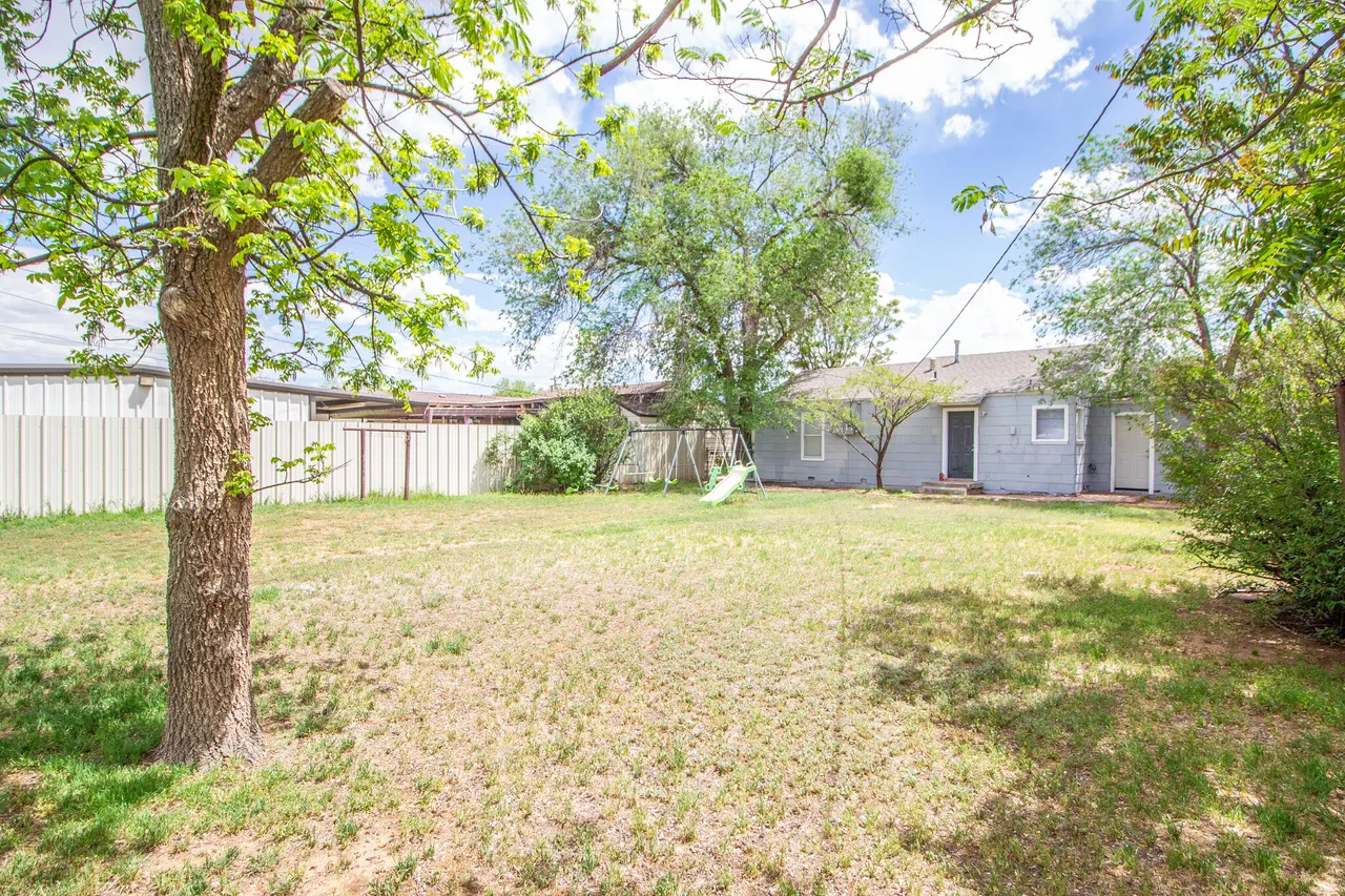 Photo 7 — 2506 37th Street, Lubbock, TX 79413