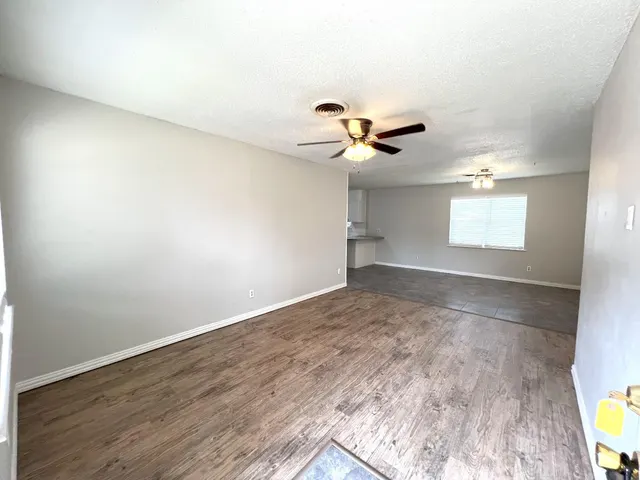 Photo 2 — 5540 18th Street, Lubbock, TX 79416