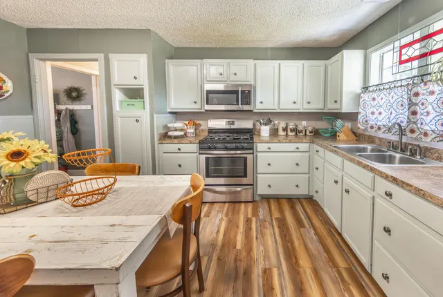 Photo 6 — 2031 64th Street, Lubbock, TX 79412