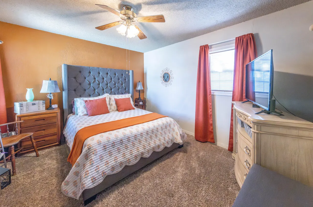Photo 12 — 2031 64th Street, Lubbock, TX 79412