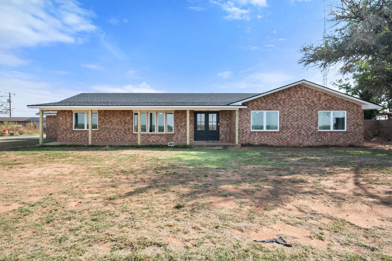Front exterior — 2607 Seminole Road, Lamesa, TX 79331