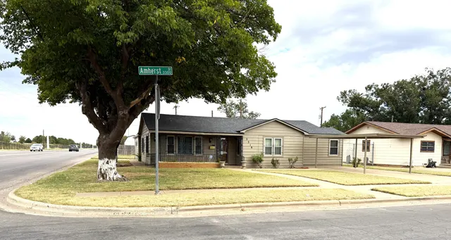 Photo 2 — 3318 Amherst Street, Lubbock, TX 79415
