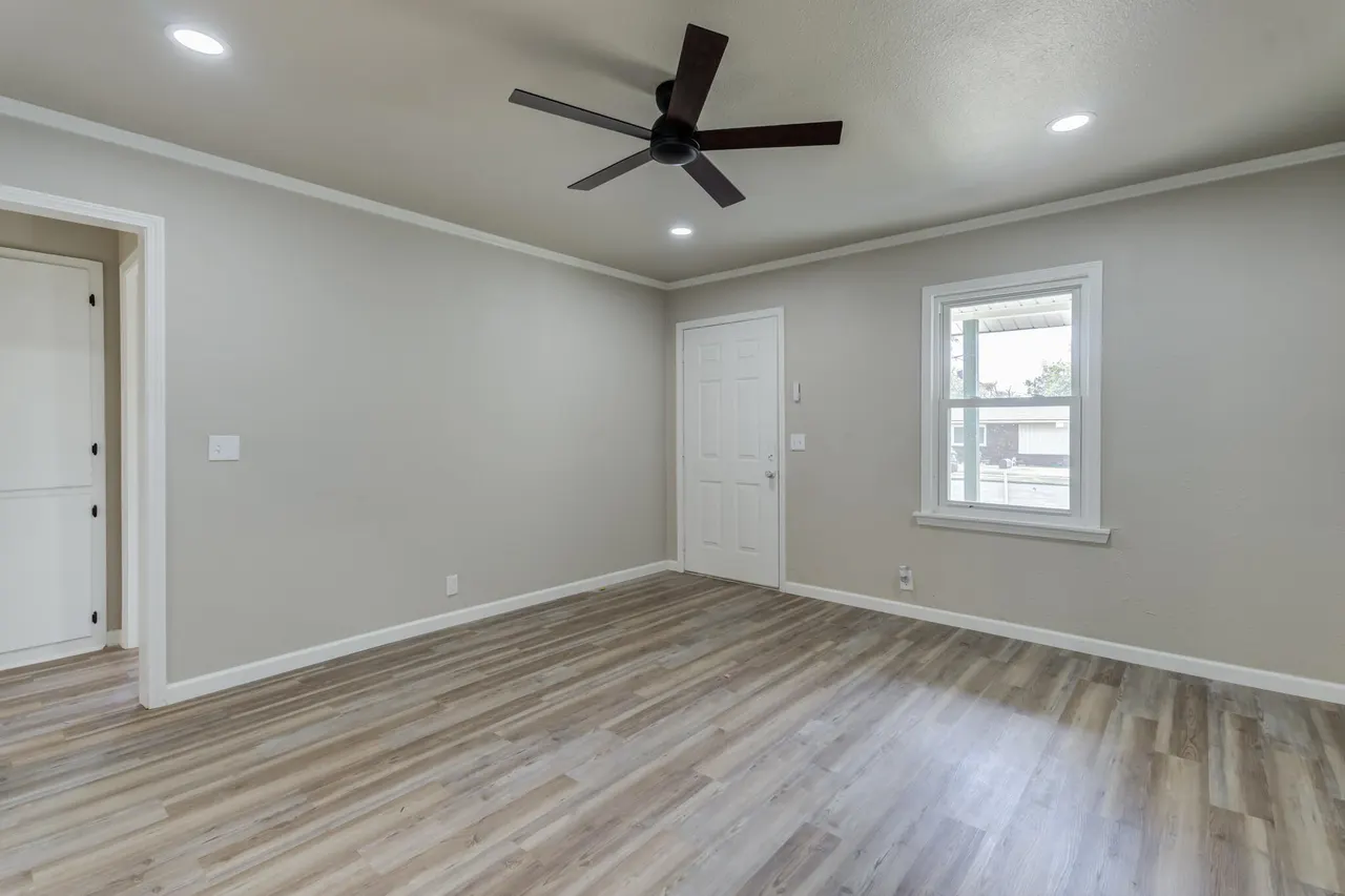 Photo 6 — 1010 13th Street, Abernathy, TX 79311