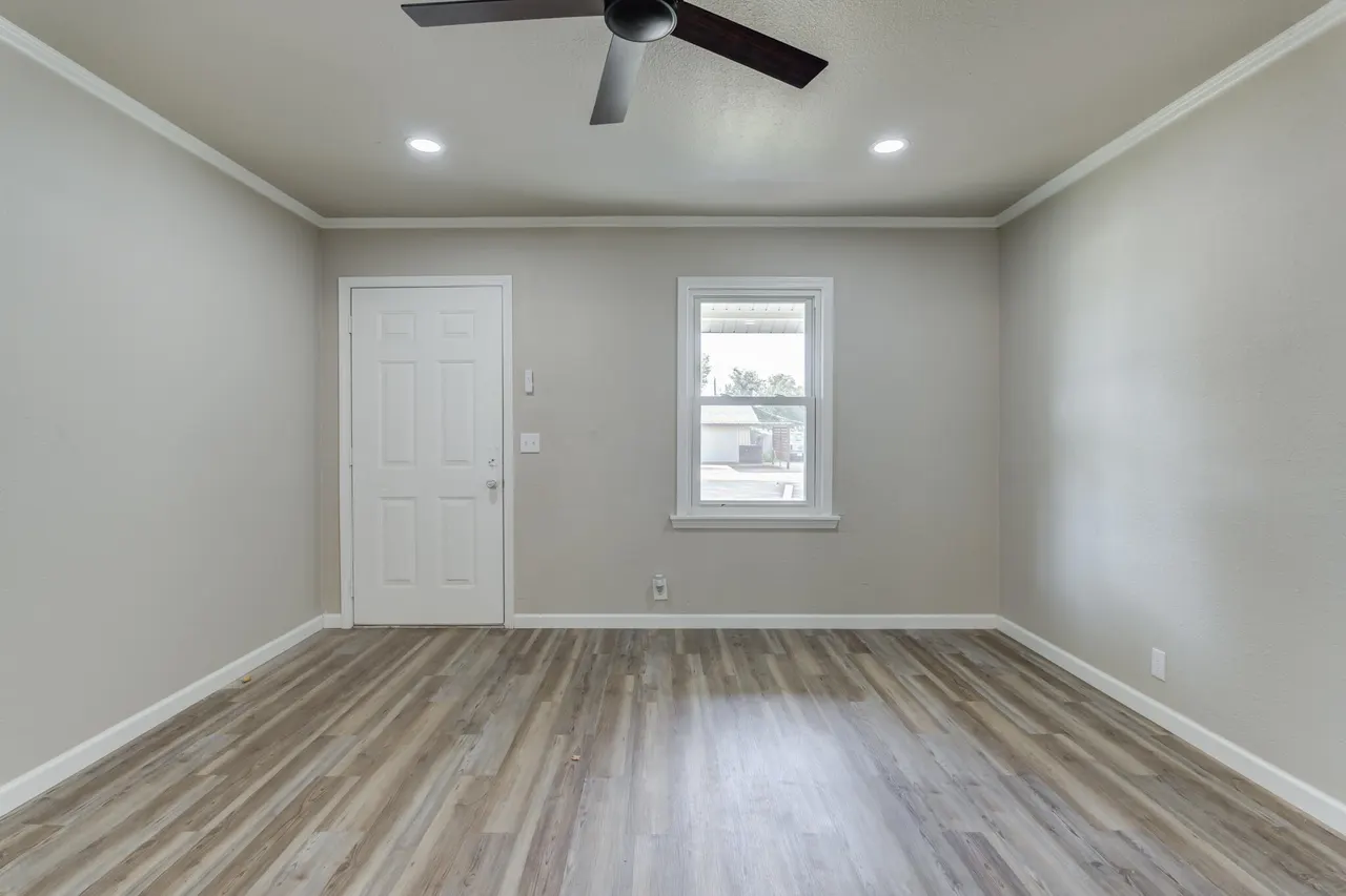 Photo 5 — 1010 13th Street, Abernathy, TX 79311
