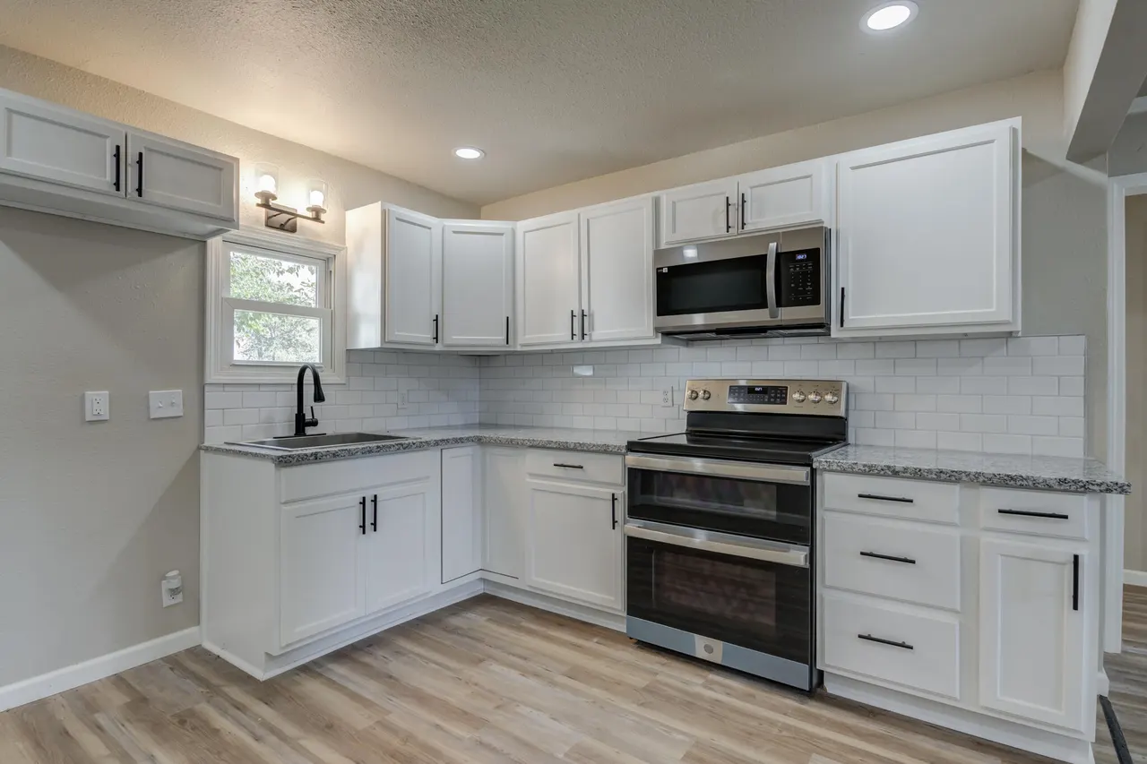 Photo 12 — 1010 13th Street, Abernathy, TX 79311
