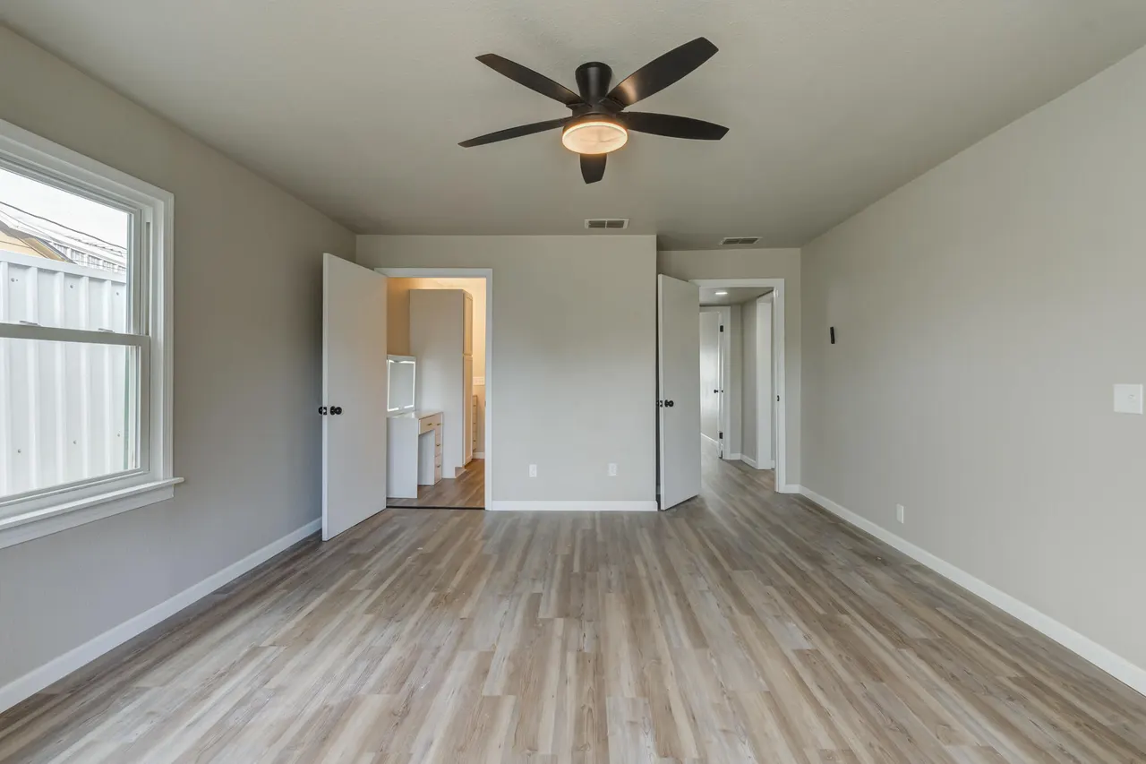 Photo 21 — 1010 13th Street, Abernathy, TX 79311