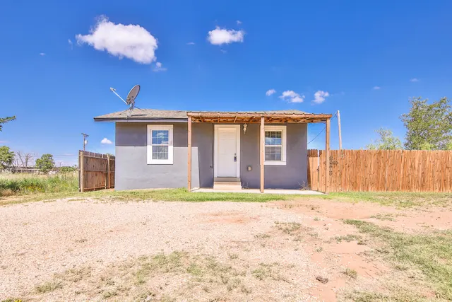 Photo 3 — 805 S 4th Street, Slaton, TX 79364
