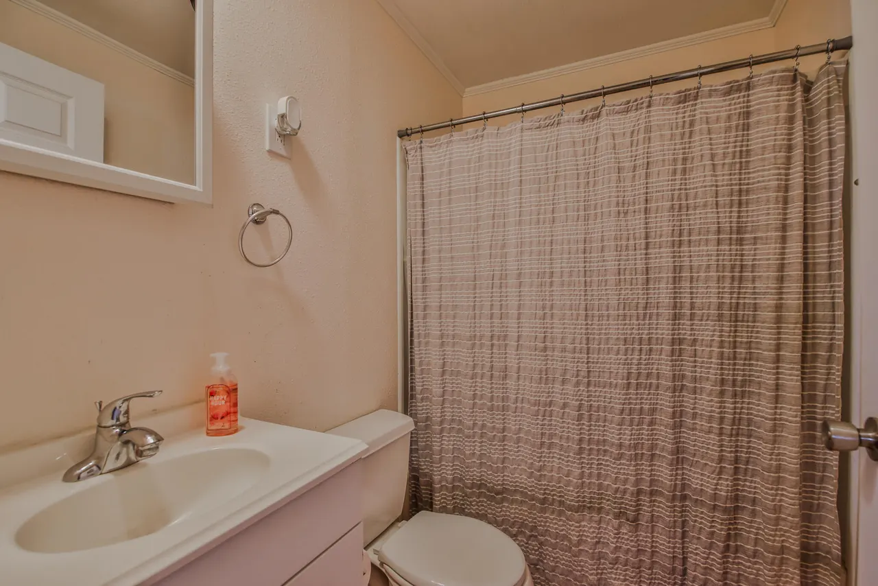 Photo 10 — 805 S 4th Street, Slaton, TX 79364