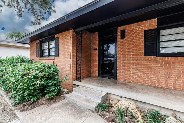 Photo 6 — 3515 36th Street, Lubbock, TX 79413
