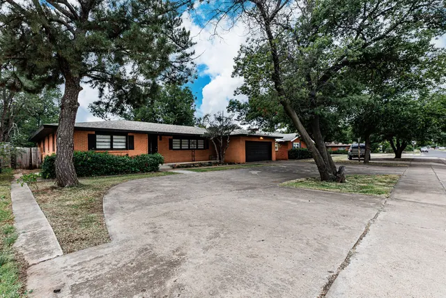 Photo 3 — 3515 36th Street, Lubbock, TX 79413