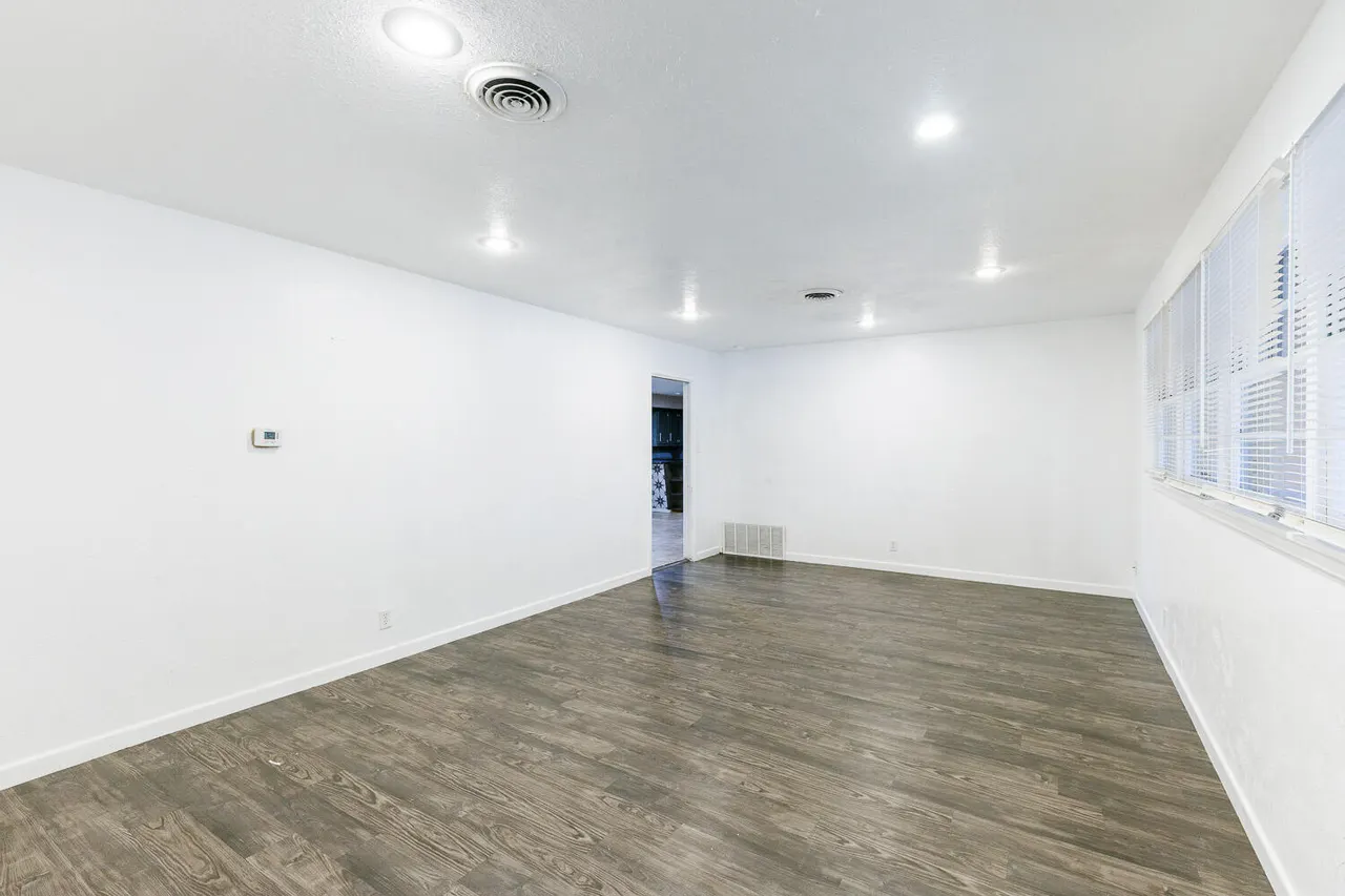 Photo 11 — 3515 36th Street, Lubbock, TX 79413