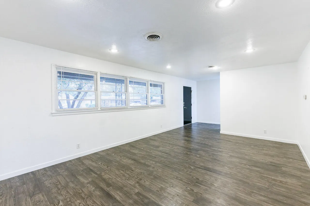 Photo 12 — 3515 36th Street, Lubbock, TX 79413