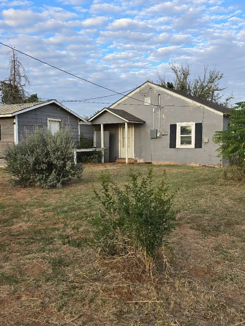 Photo 11 — 702 N Ave O, Lamesa, TX 79331