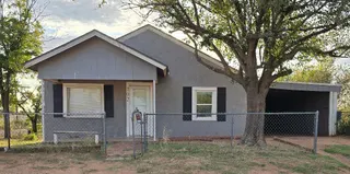 Sold home at 702 N Ave O