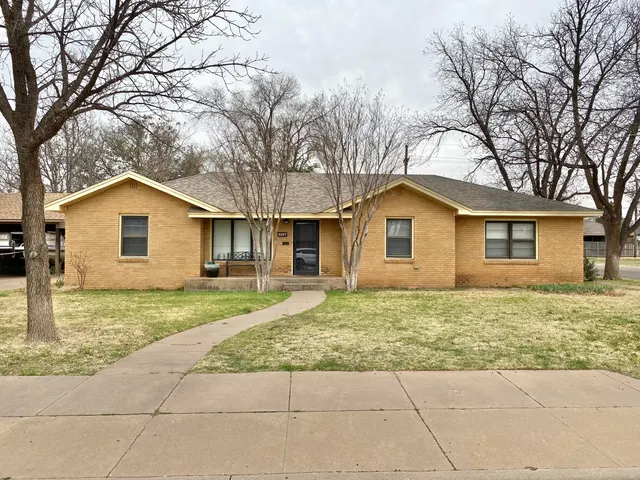 Front exterior — 3207 29th Street, Lubbock, TX 79410