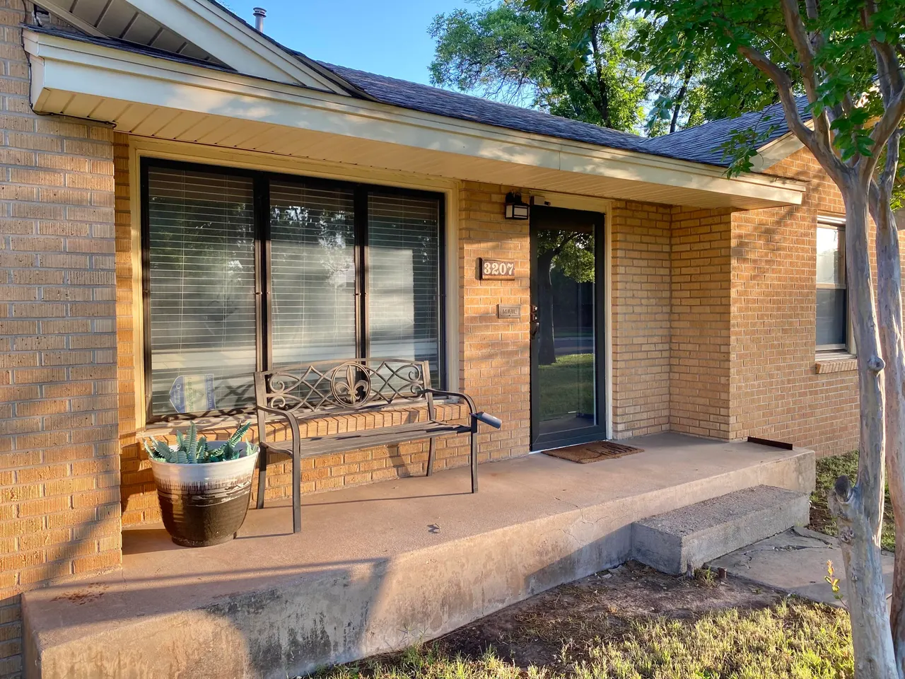 Photo 3 — 3207 29th Street, Lubbock, TX 79410
