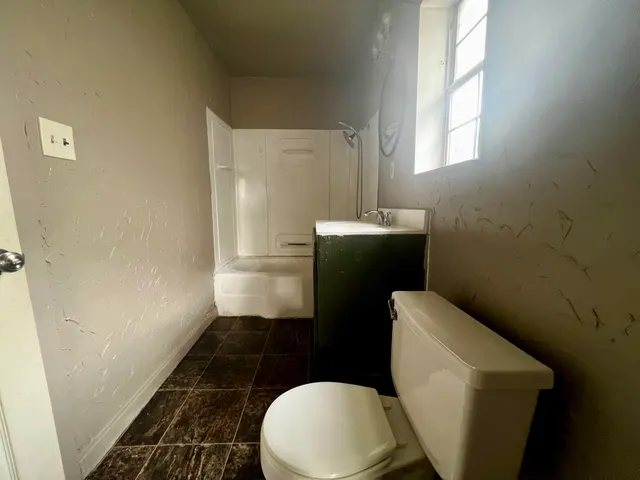 Photo 4 — 220 N 6th Street, Slaton, TX 79364