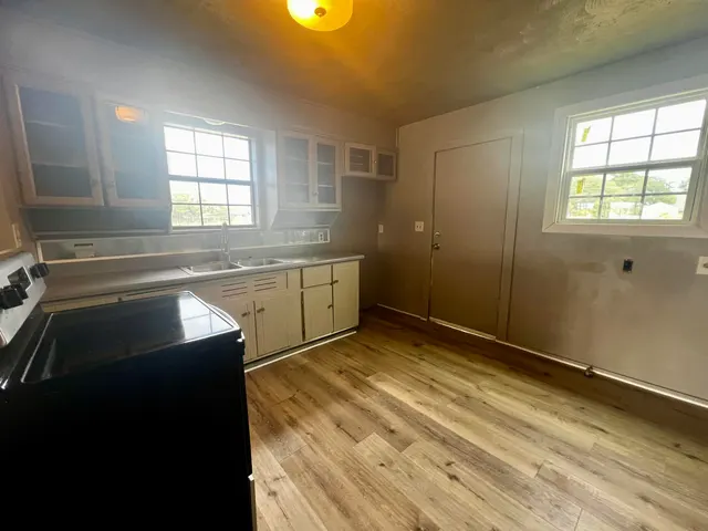 Photo 5 — 220 N 6th Street, Slaton, TX 79364