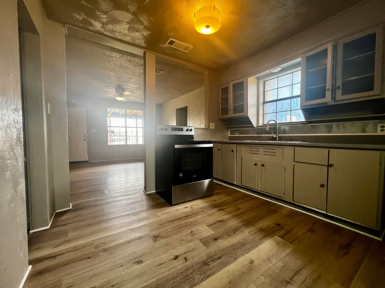 Photo 6 — 220 N 6th Street, Slaton, TX 79364