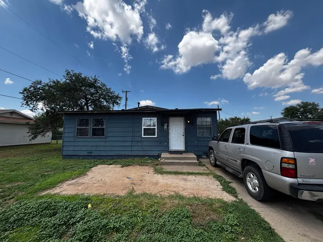 Front exterior — 1506 Bates Street, Lubbock, TX 79401