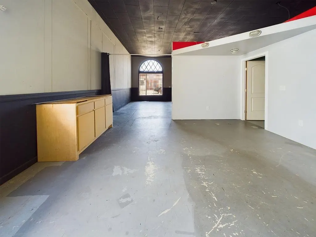 Photo 7 — 225 S 9th Street, Slaton, TX 79364