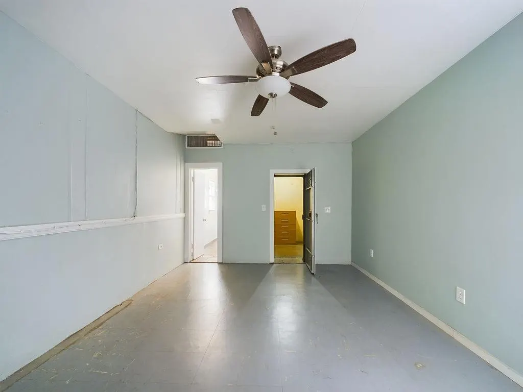 Photo 8 — 225 S 9th Street, Slaton, TX 79364