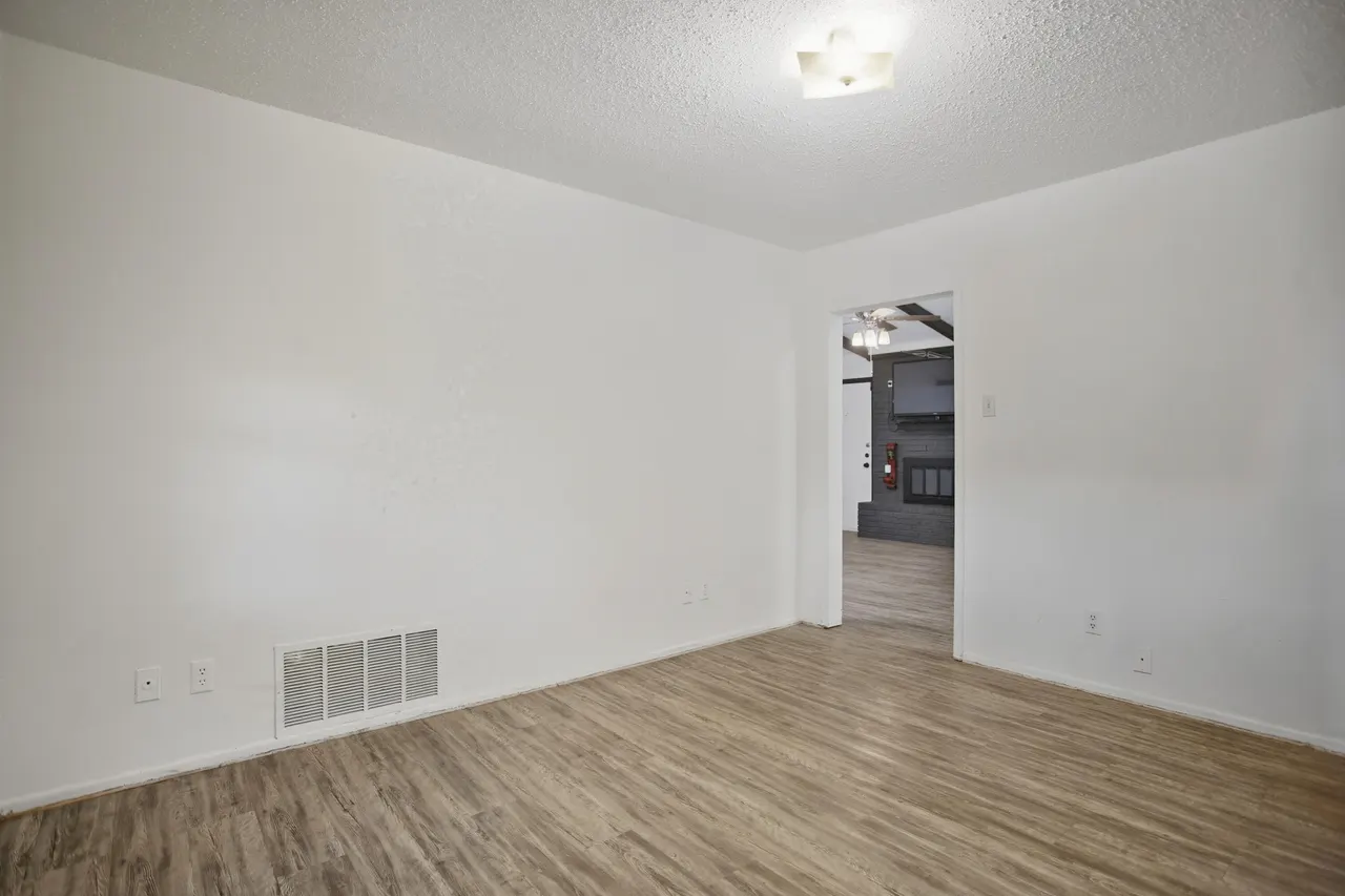 Photo 12 — 5410 49th Street, Lubbock, TX 79414