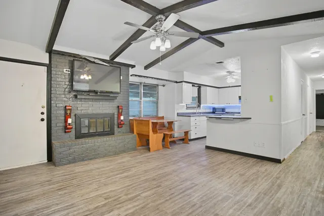 Photo 3 — 5410 49th Street, Lubbock, TX 79414